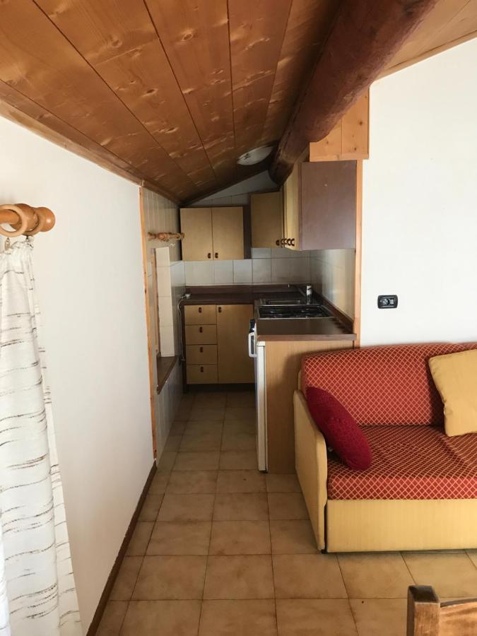 ליביניו Appartamenti Touring מראה חיצוני תמונה